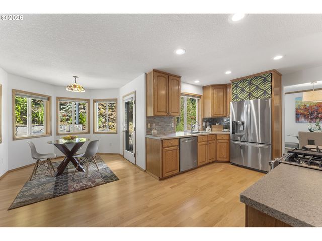 8453 Sw 181ST Ave, Beaverton, OR 97007