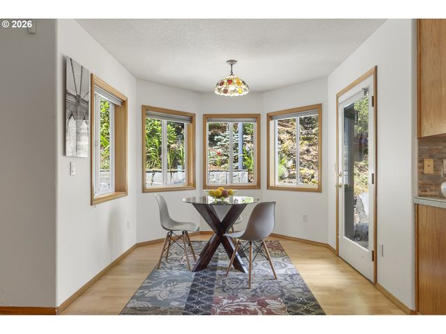 8453 Sw 181ST Ave, Beaverton, OR 97007