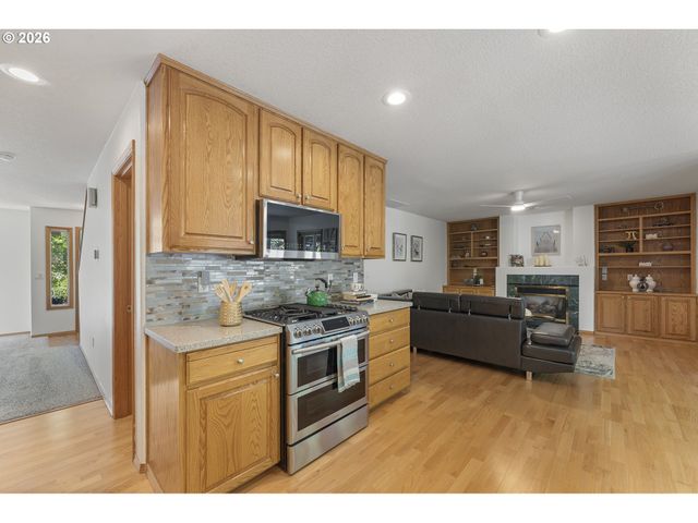8453 Sw 181ST Ave, Beaverton, OR 97007