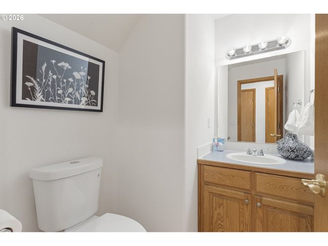 8453 Sw 181ST Ave, Beaverton, OR 97007