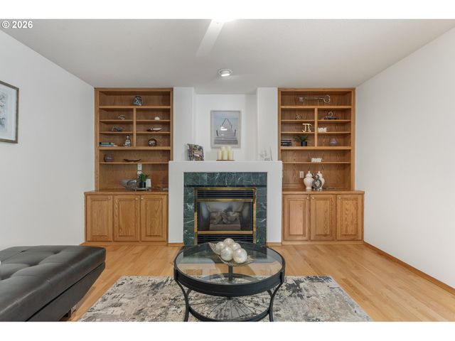 8453 Sw 181ST Ave, Beaverton, OR 97007