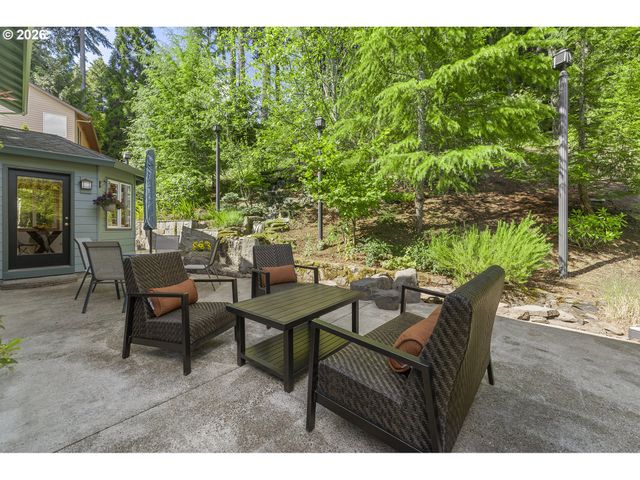 8453 Sw 181ST Ave, Beaverton, OR 97007