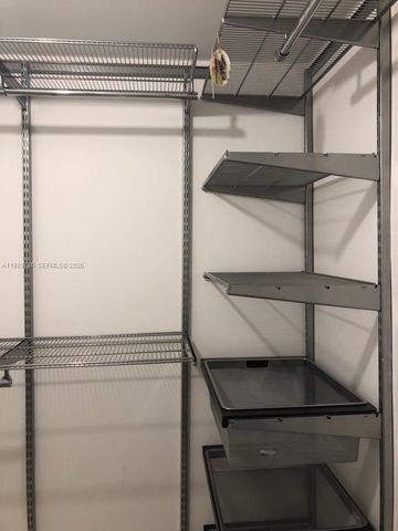 200 Biscayne Boulevard Way 902, Miami, FL 33131