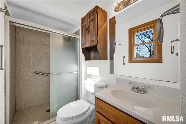 9320 W LAKE CAMELOT Drive, Mapleton, IL 61547