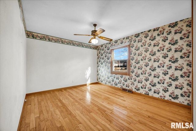 9320 W LAKE CAMELOT Drive, Mapleton, IL 61547