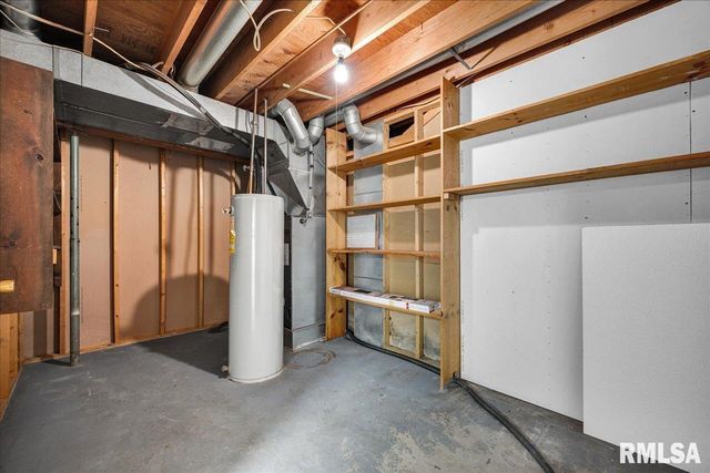 9320 W LAKE CAMELOT Drive, Mapleton, IL 61547