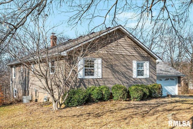 9320 W LAKE CAMELOT Drive, Mapleton, IL 61547