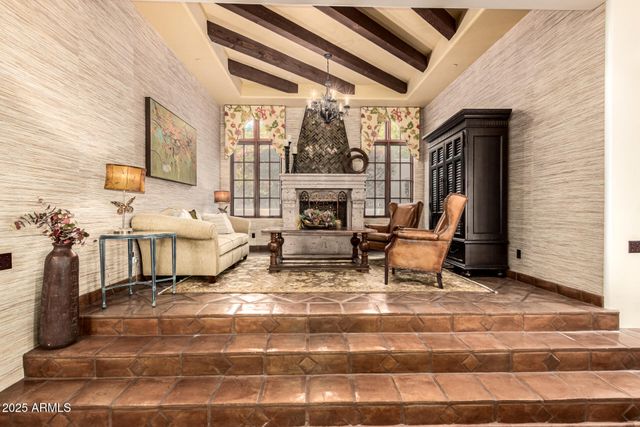 1930 E DESERT WILLOW Drive, Phoenix, AZ 85048