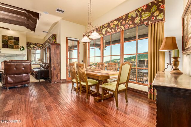 1930 E DESERT WILLOW Drive, Phoenix, AZ 85048