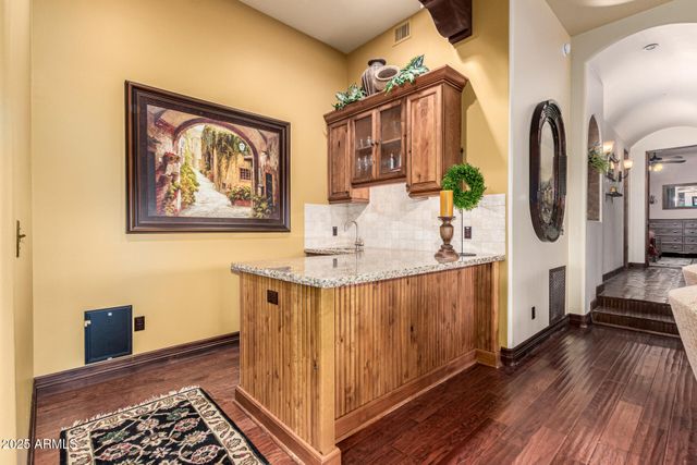 1930 E DESERT WILLOW Drive, Phoenix, AZ 85048