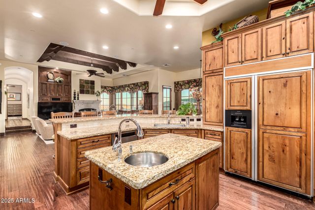 1930 E DESERT WILLOW Drive, Phoenix, AZ 85048