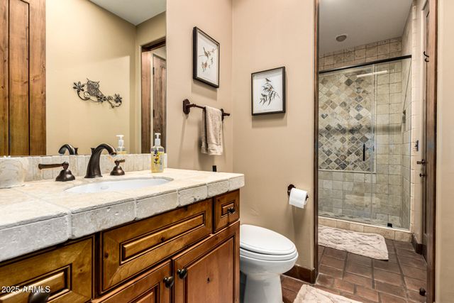 1930 E DESERT WILLOW Drive, Phoenix, AZ 85048