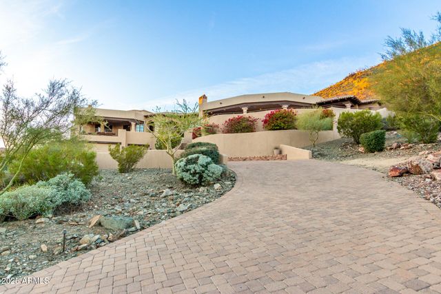 1930 E DESERT WILLOW Drive, Phoenix, AZ 85048