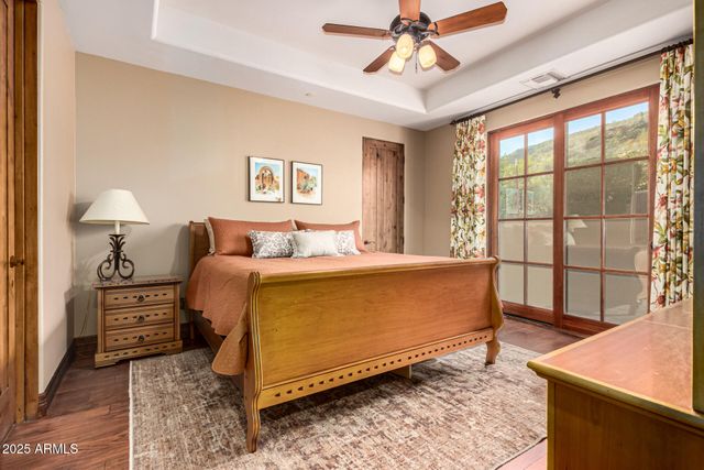 1930 E DESERT WILLOW Drive, Phoenix, AZ 85048