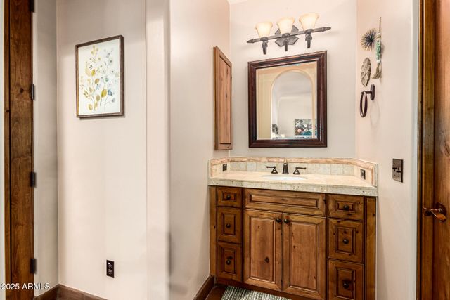 1930 E DESERT WILLOW Drive, Phoenix, AZ 85048