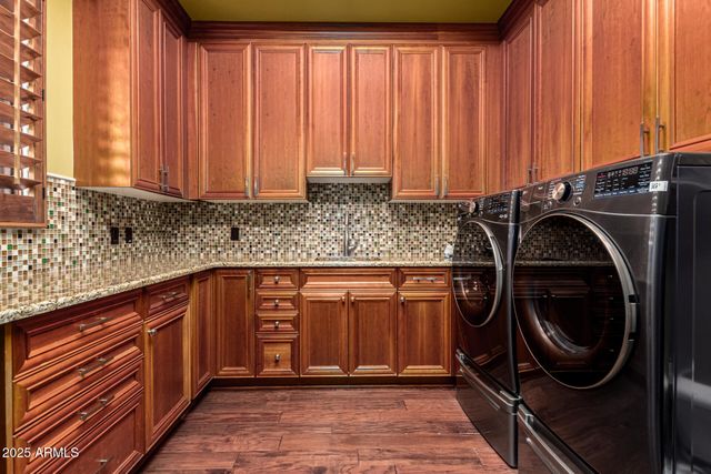 1930 E DESERT WILLOW Drive, Phoenix, AZ 85048