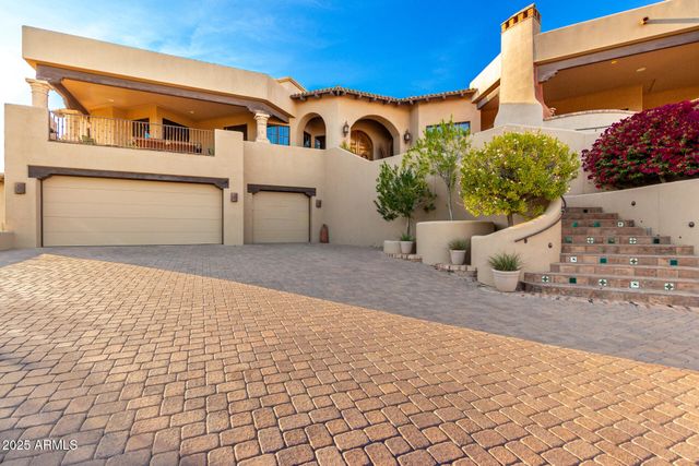 1930 E DESERT WILLOW Drive, Phoenix, AZ 85048