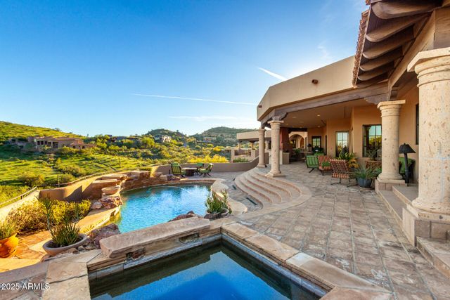 1930 E DESERT WILLOW Drive, Phoenix, AZ 85048