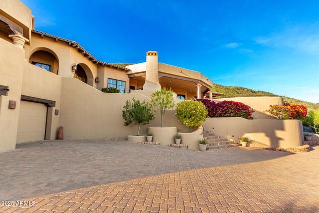 1930 E DESERT WILLOW Drive, Phoenix, AZ 85048