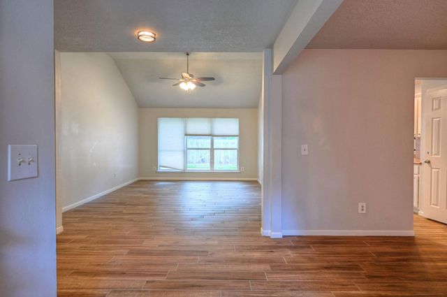 15 White Bark, The Woodlands, TX 77381