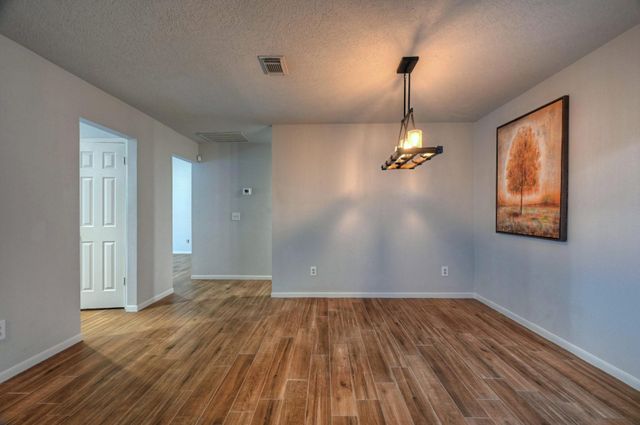 15 White Bark, The Woodlands, TX 77381