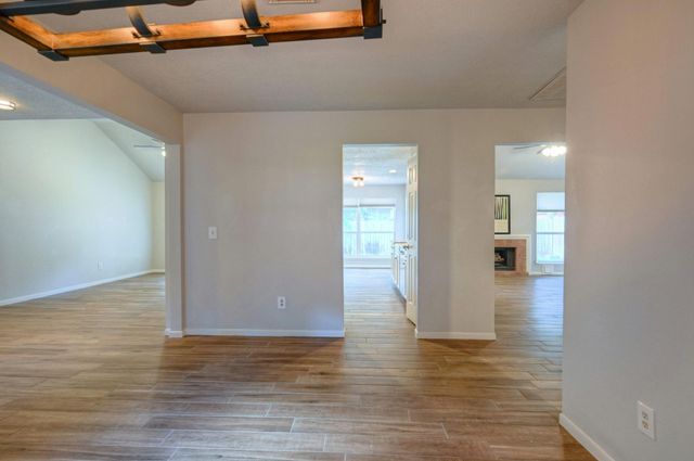 15 White Bark, The Woodlands, TX 77381