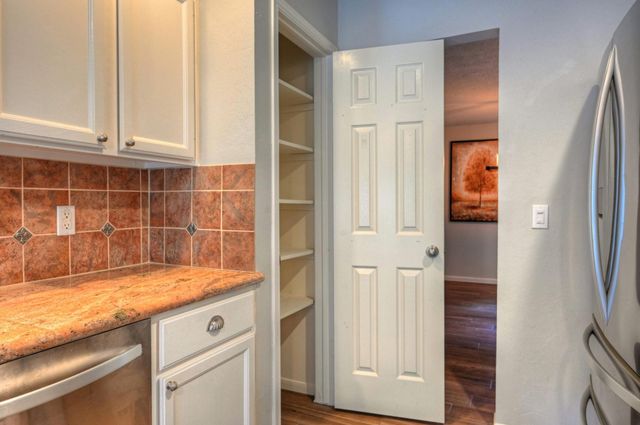 15 White Bark, The Woodlands, TX 77381