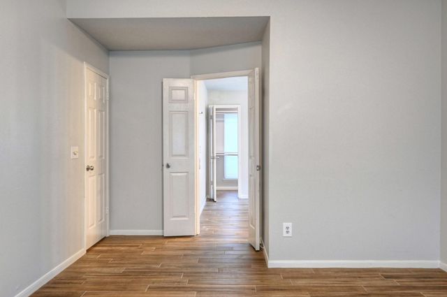 15 White Bark, The Woodlands, TX 77381