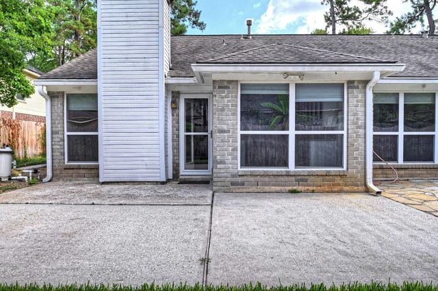 15 White Bark, The Woodlands, TX 77381