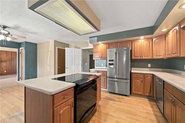 1296 Lakeville Lane, Webster, NY 14580