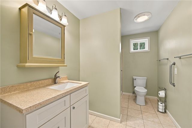 1296 Lakeville Lane, Webster, NY 14580