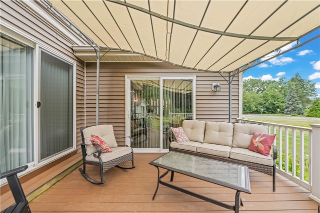1296 Lakeville Lane, Webster, NY 14580