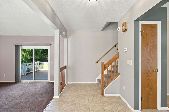 1296 Lakeville Lane, Webster, NY 14580