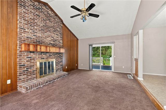 1296 Lakeville Lane, Webster, NY 14580