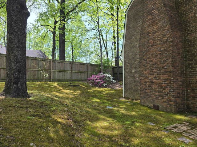 356 N WALNUT BEND RD, Memphis, TN 38018