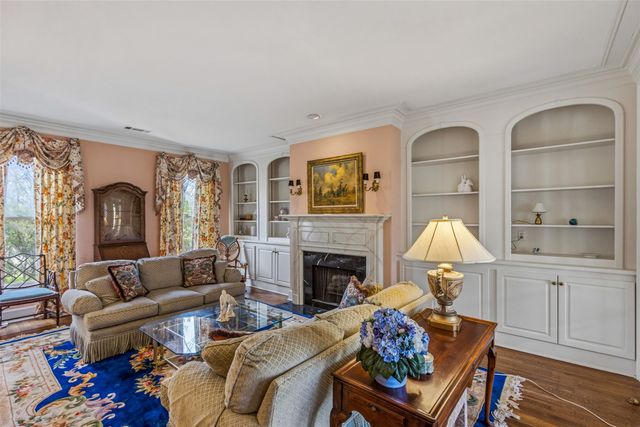 356 N WALNUT BEND RD, Memphis, TN 38018