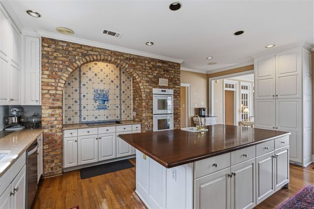 356 N WALNUT BEND RD, Memphis, TN 38018