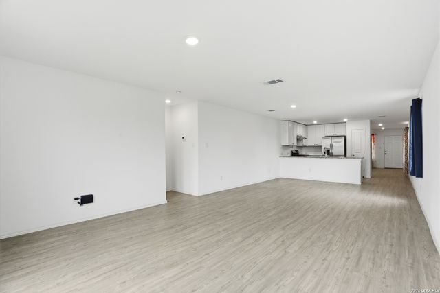 7239 Satellite Way, San Antonio, TX 78252