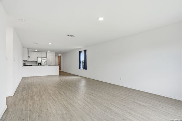 7239 Satellite Way, San Antonio, TX 78252
