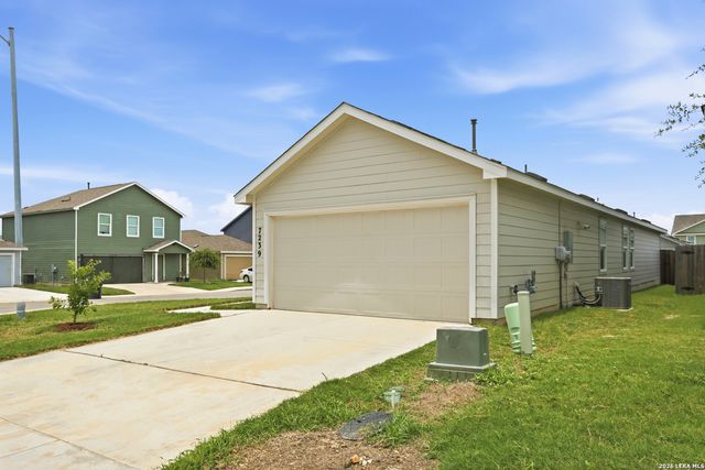 7239 Satellite Way, San Antonio, TX 78252