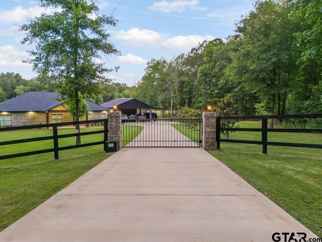 155 Private Road 3561, Kilgore, TX 75662