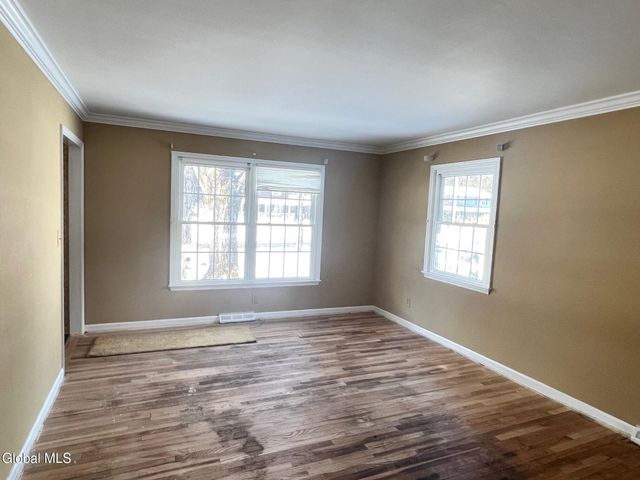 4 Sandstone Drive, Glenville, NY 12027