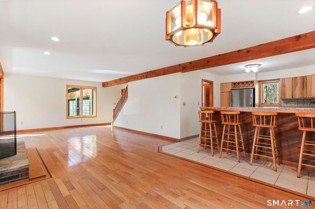 68 Tawney Drive, Bethany, CT 06524