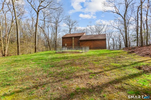 68 Tawney Drive, Bethany, CT 06524