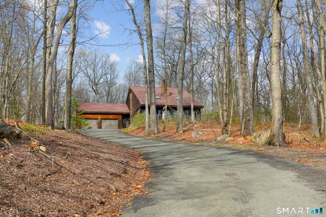 68 Tawney Drive, Bethany, CT 06524