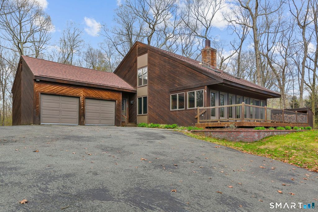 68 Tawney Drive, Bethany, CT 06524