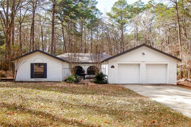 3770 SOUTH Loop, Pineville, LA 71360