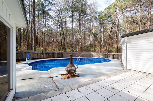 3770 SOUTH Loop, Pineville, LA 71360