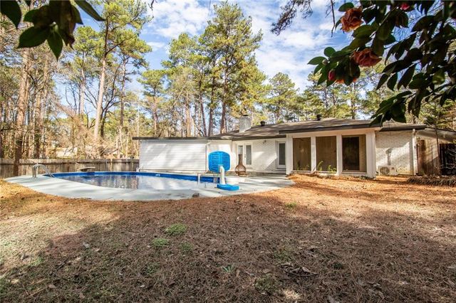 3770 SOUTH Loop, Pineville, LA 71360