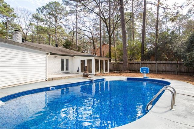 3770 SOUTH Loop, Pineville, LA 71360